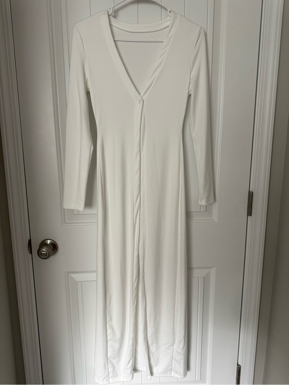 White Long Sleeve V-Neck Maxi Cardigan
